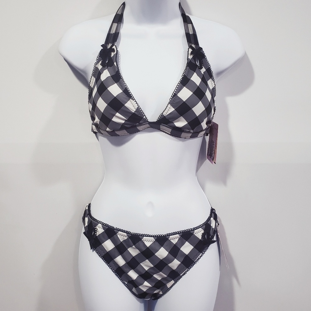 Betsey Johnson NWT size LARGE Patty Cakes Bikini